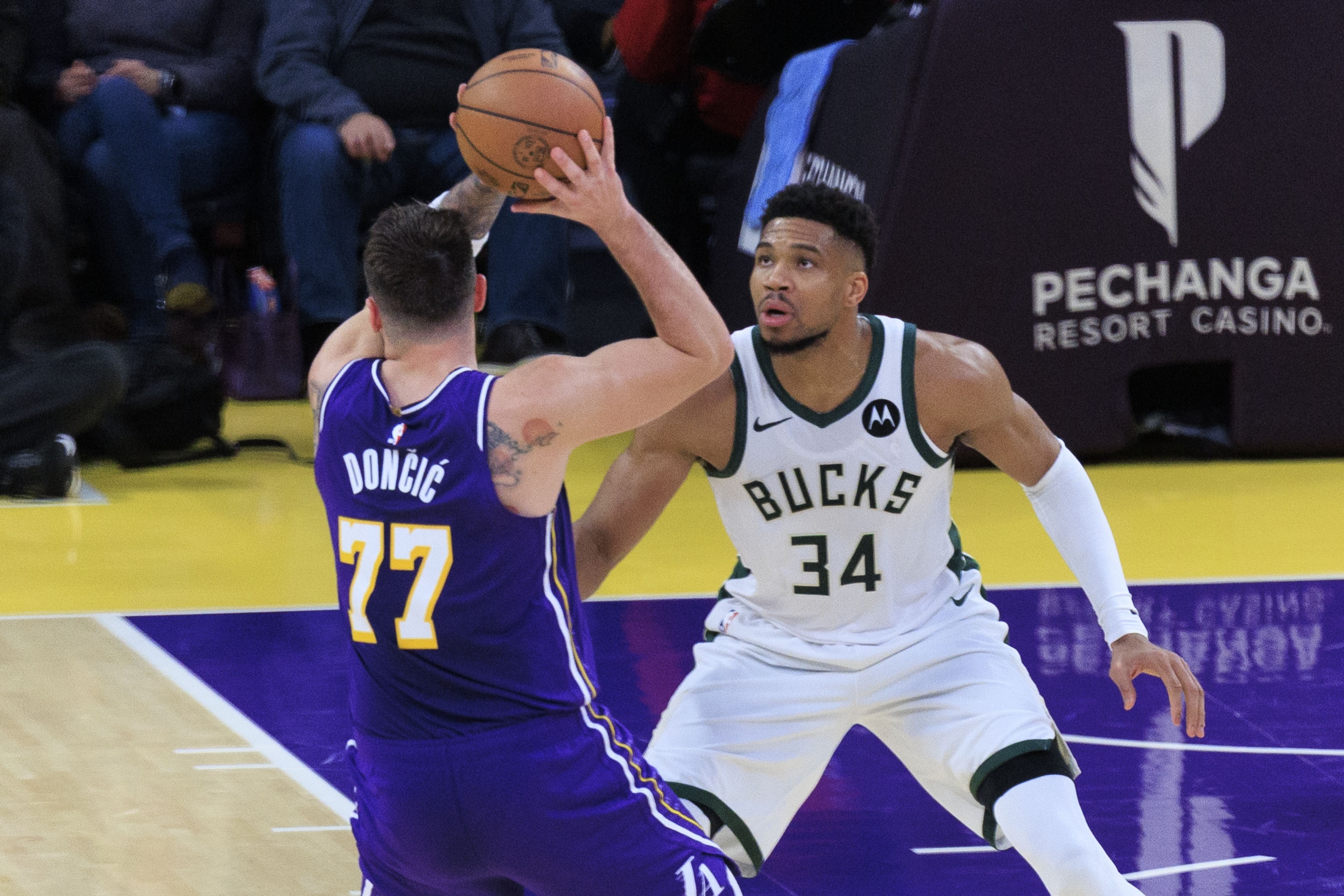 爱游戏下载-2020年代总得分：东契奇12857分第1 字母哥2 约基奇3 德罗赞6