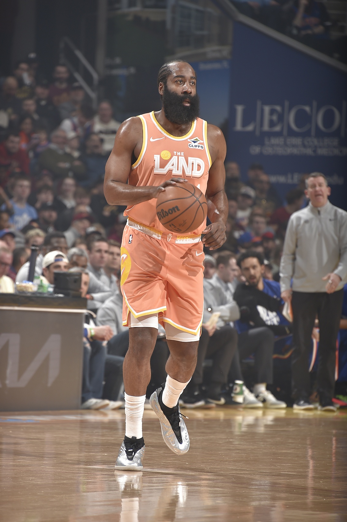 爱游戏官网-阿特金森：哈登还没完全康复 他总是带伤出战&amp;但是仍然打的很好